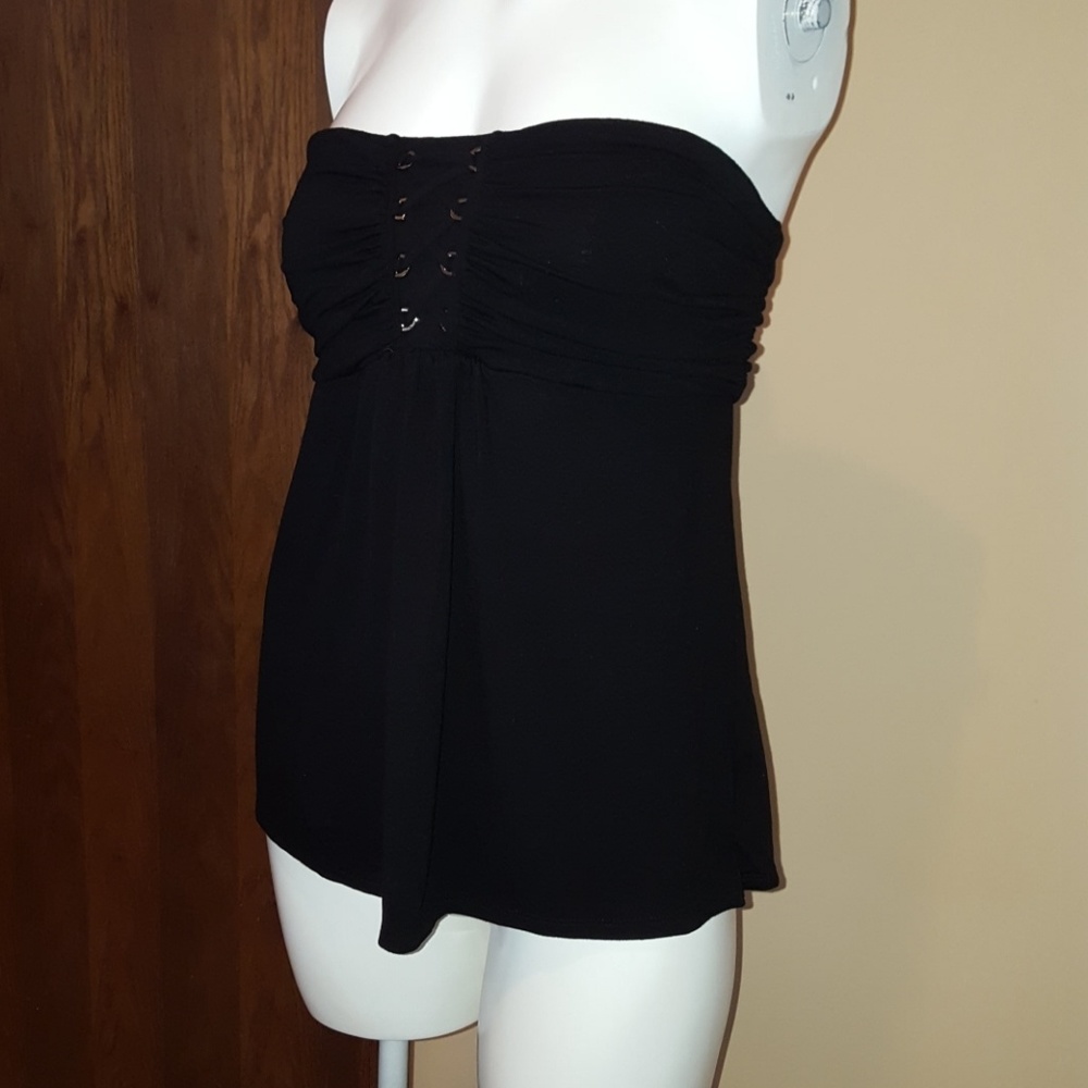 Strapless top
